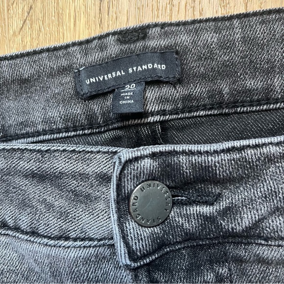 Universal Standard Donna High Rise Curve Straight Leg Jeans 27 Inch size 20 - Picture 2 of 6